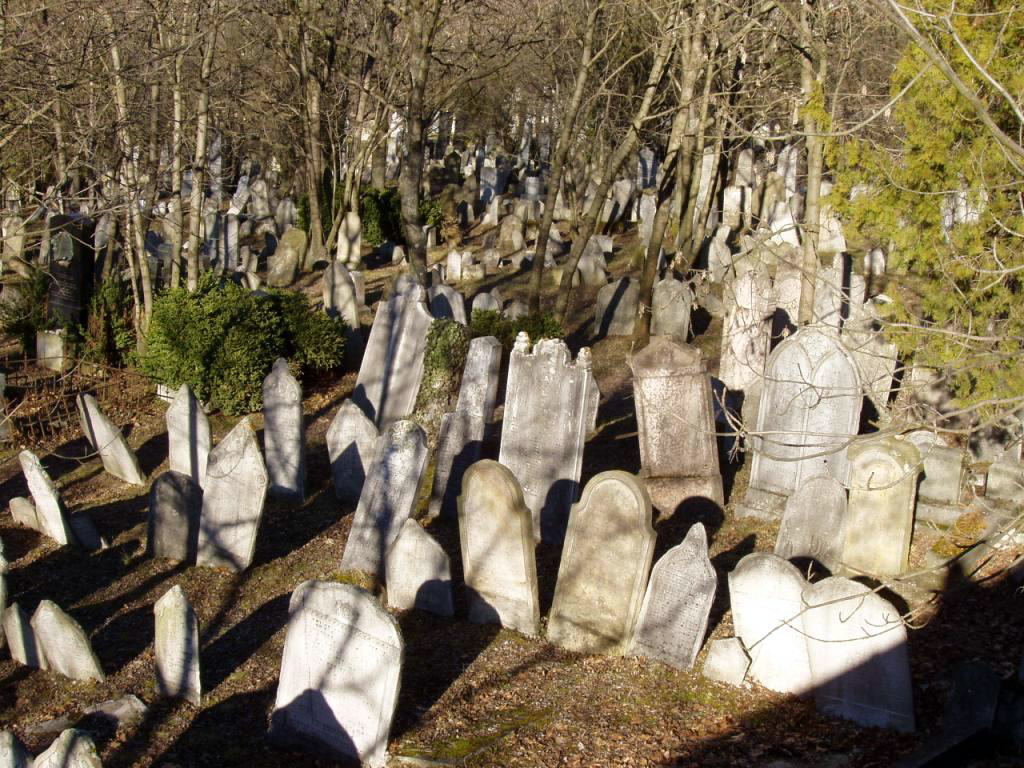 Mikulov - židovský hřbitov