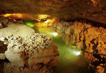 Jeskyně Na Turoldu - Jezerní dóm