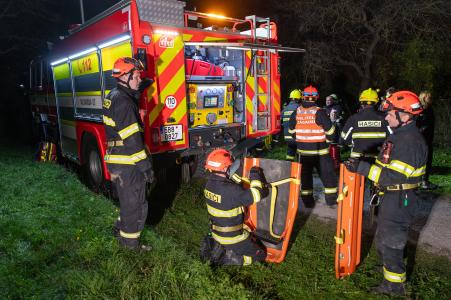 Hasičské cvičení záchrany lidí z hloubek v jeskyni Na Turoldu v Mikulově, 5. 11. 20241